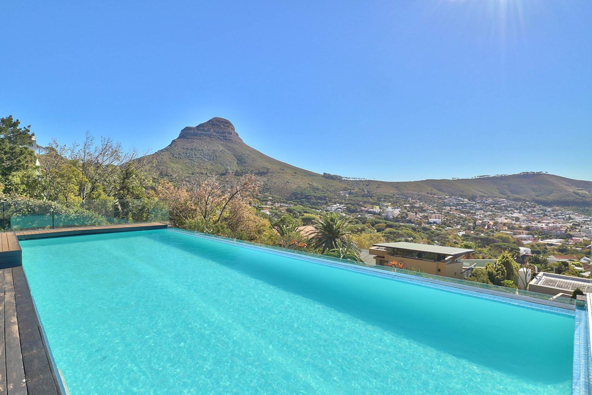 7 Bedroom Property for Sale in Higgovale Western Cape